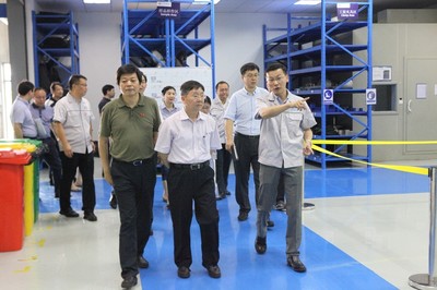 程道然深入东风鸿泰调研 聚焦塑料零部件研发新突破